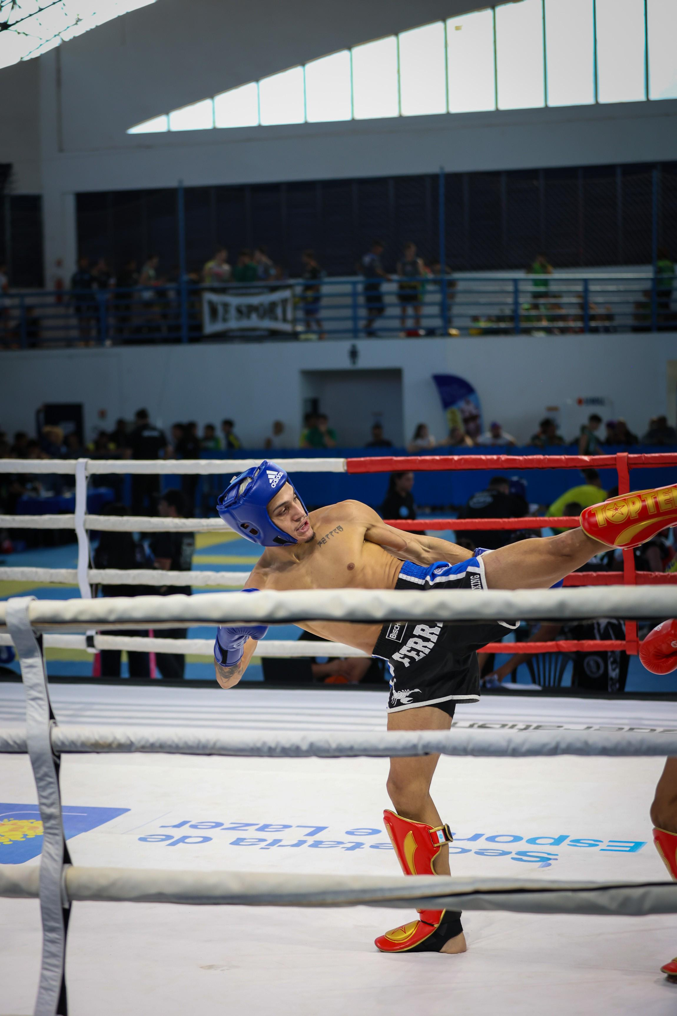 Atleta Campeão 1 - Lucas Ferrão